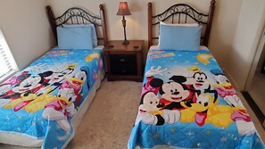 4 habitaciones, tabla de planchar con plancha y wifi gratis 