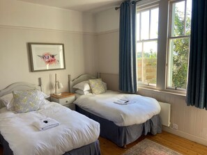 2 bedrooms, Internet