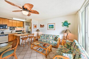 TV, DVD player - Condo w/ Private Lanai, Ocean View & On-Site Pool! (Kihei)