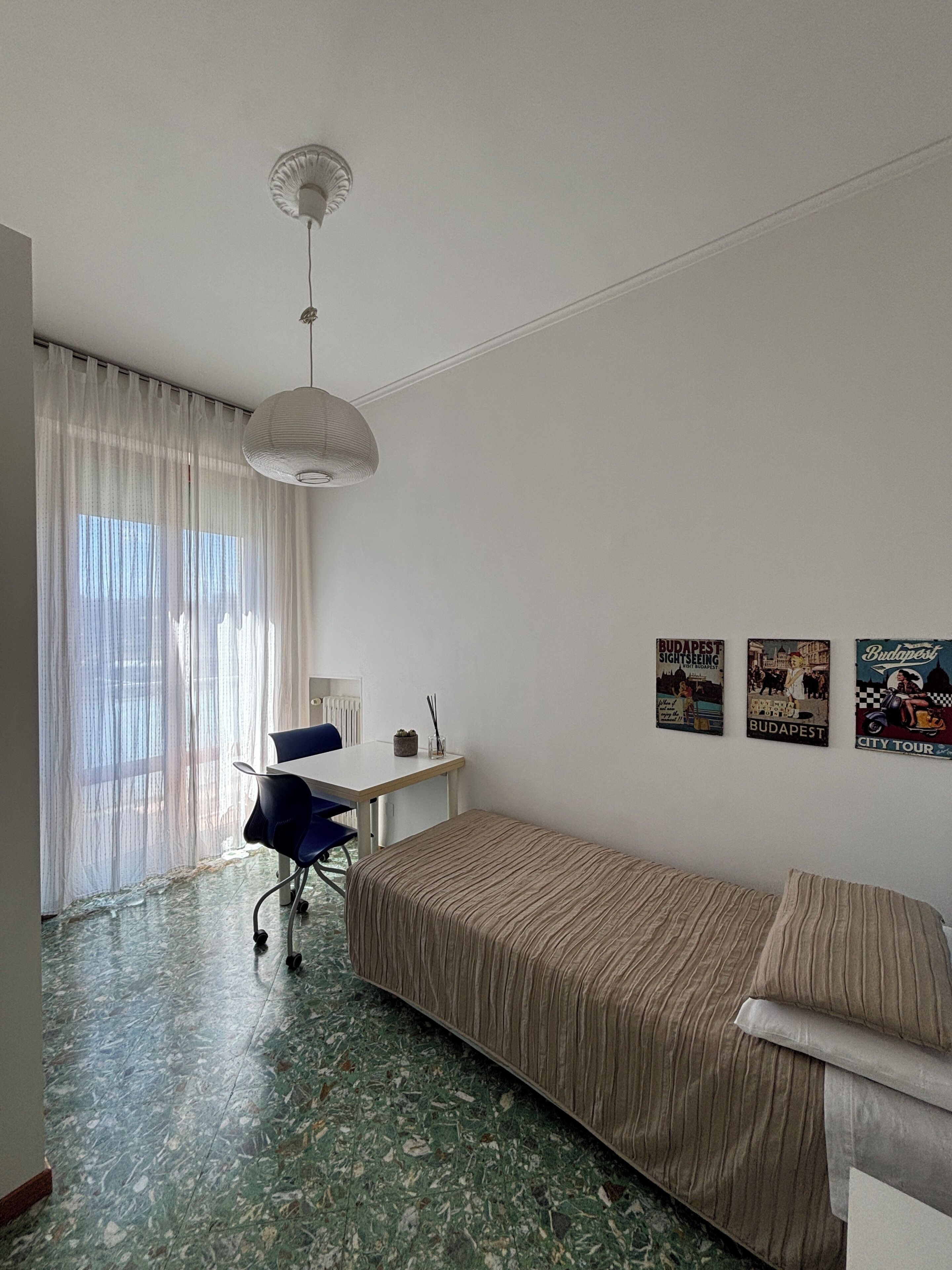 3 bedrooms, in-room safe, desk, iron/ironing board