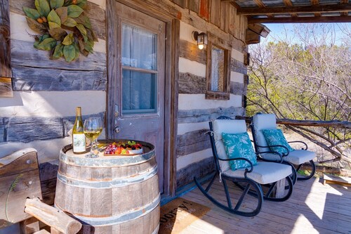 Wine Cup Cabin | Romantic Hill Country Getaway