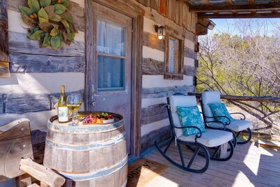Wine Cup Cabin | Romantic Hill Country Getaway