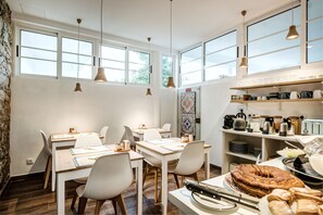 Petit déjeuner buffet compris tous les jours