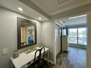 2 makuuhuonetta, silitysrauta/-lauta, ilmainen Wi-Fi, vuodevaatteet