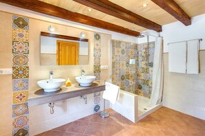 Shower, towels