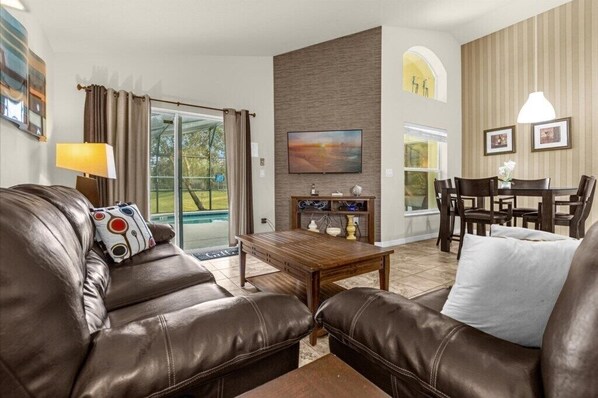 TV - 4 Bedrooms / 3 Bathrooms / Veranda Palms (2603 SC) (Kissimmee)