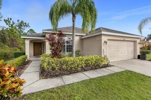 Exterior - 4 Bedrooms / 3 Bathrooms / Veranda Palms (2603 SC) (Kissimmee)