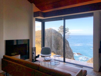 Incredibly Beautiful, Private, Unique Home Perched On The Bluff At Ocean's Edge!