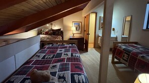 2 bedrooms, laptop workspace, WiFi - 104  Premium (Mammoth Lakes)