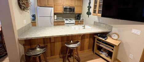 Fridge, microwave, oven, dishwasher