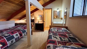 2 bedrooms, laptop workspace, WiFi