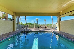 Piscine extérieure, piscine chauffée