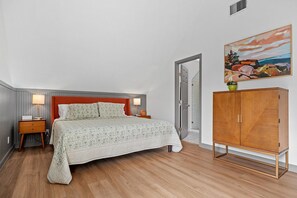 1 bedroom, free WiFi, bed sheets - Town Creek Warren - Suite B | 1 Block from Main St. (Fredericksburg)