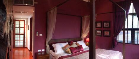 3 bedrooms, in-room safe, iron/ironing board, WiFi