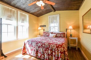 2 soverom, strykejern/-brett, wi-fi (inkludert) og sengetøy