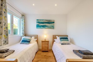 3 bedrooms, iron/ironing board, travel cot, free WiFi