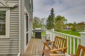 Property grounds - Rockland Home w/ Deck 5 Mins to Historic Downtown! (Rockland)