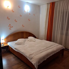 1 camera, ferro/asse da stiro, Wi-Fi gratuito, lenzuola