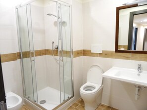 Shower, free toiletries, hair dryer, bidet - Apartment nel centro della città (Pistoia)