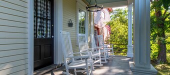 Historisk 1868 'Elm House'-mysigt, rymligt, lugnt och perfekt beläget!