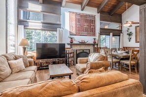 TV, fireplace, DVD player