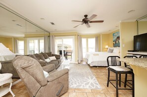 1 habitación, tabla de planchar con plancha, wifi gratis y ropa de cama 