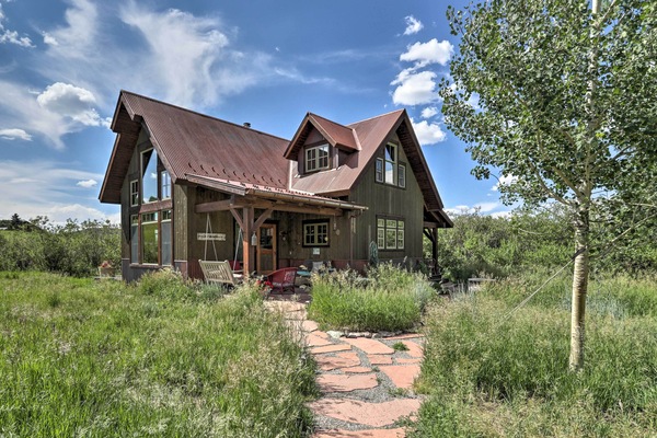 Placerville Vacation Rental | 2BR | 2BA | 1,650 Sq Ft | 1 Step Required