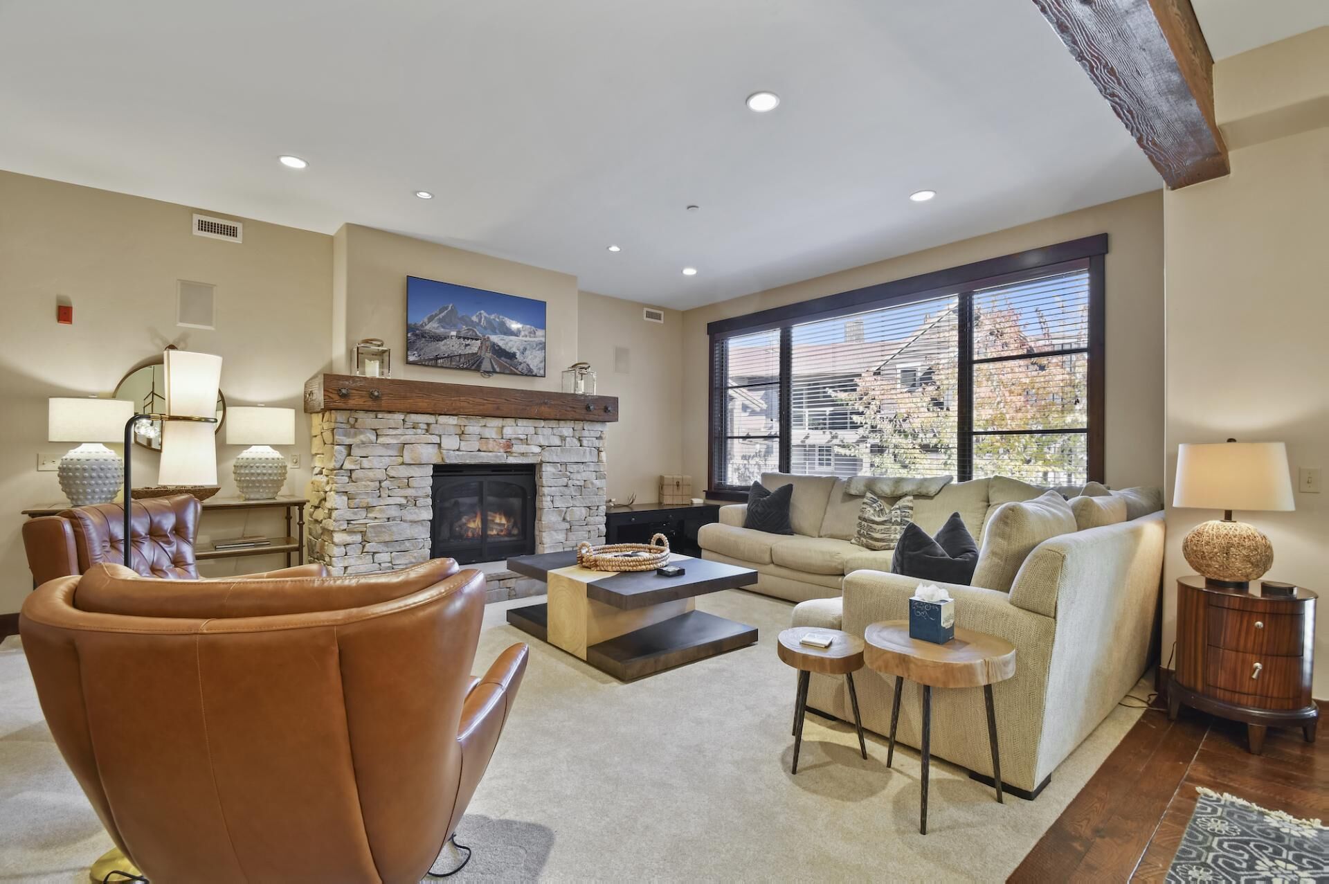 Slope-side Condo, Silver Star #2101, with amenity access