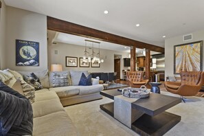 TV, fireplace, DVD player