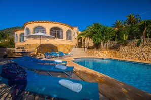 Pool - Villa Sanlio - PlusHolidays (Calpe)