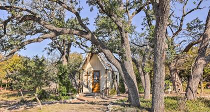 ‘Capilla Blanca’ Cozy Kerrville Cottage en 6 Acres!