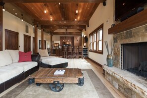 TV, fireplace, DVD player