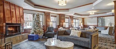 TV, fireplace, DVD player