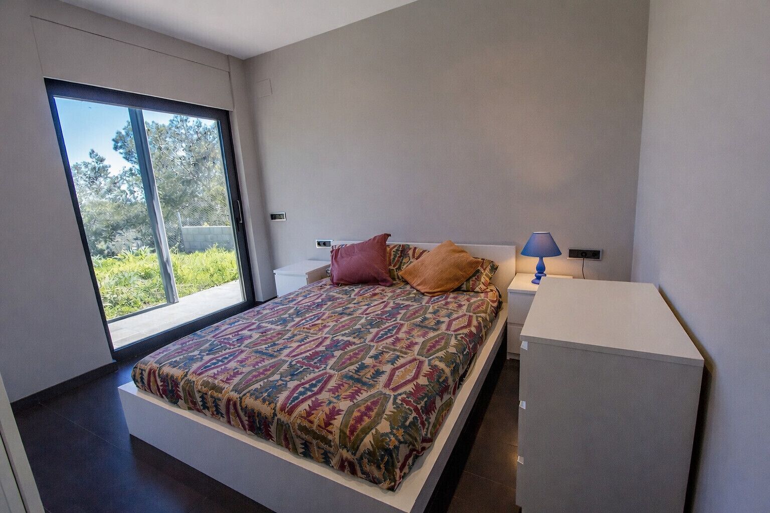 4 slaapkamers, een strijkplank/strijkijzer, gratis wifi