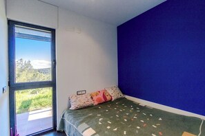 4 habitaciones, tabla de planchar con plancha y wifi gratis
