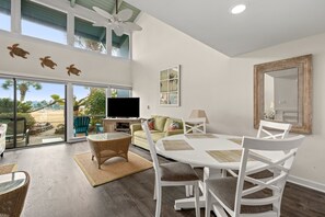 TV, ping pong - Unit 27, The Sail Away, 2 Bedroom Beach Condo (Panama City Beach)