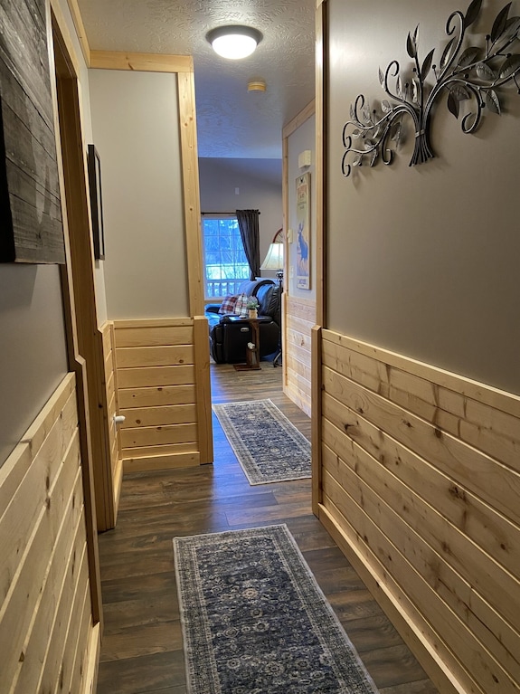 Newly Remodeled Cozy Getaway Cabin W/hot Tub, Only 15 Minutes To Yellowstone Np! - Idaho