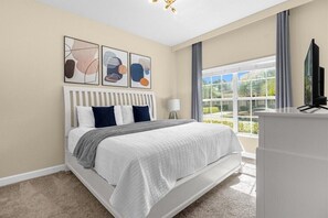 4 bedrooms, iron/ironing board, WiFi, bed sheets - 4 Bedrooms / 3 Bathrooms / Paradise Palms (8925 BP) (Kissimmee)