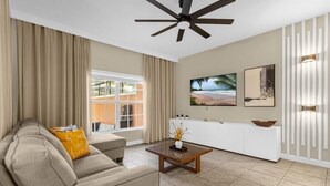 Living area - 4 Bedrooms / 3 Bathrooms / Paradise Palms (8925 BP) (Kissimmee)