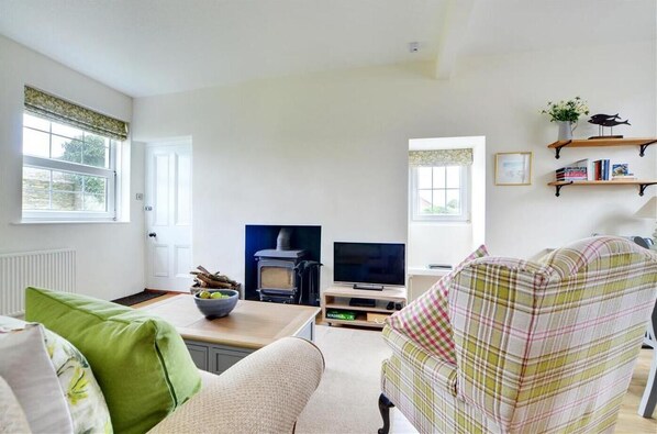 Living area - 2 Bed in Mortehoe (oc-wyke1) (Mortehoe)