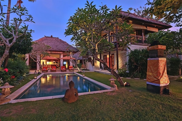 Pool - 3BR Luxury Villa In Jimbaran - Access To Echo Beach! - CHILDREN FRIENDLY! (Jimbaran)