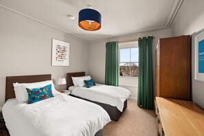 7 bedrooms, Internet, bed sheets