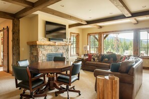 TV, fireplace, stereo - Book a Winter Stay Today! Spectacular Home with Ski Access and Mountain Views (Big Sky)