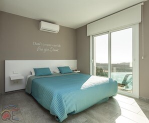 4 chambres, fer et planche à repasser, Wi-Fi, literie fournie