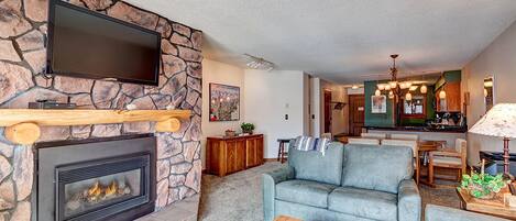 TV, fireplace