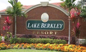 Miscellaneous - Charming Resort Home: Perfect for Families, Fun Guard Gated Resort near Disney! (Kissimmee)