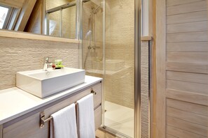 Hair dryer, towels - Val de Ruda Luxe 28 by FeelFree Rentals (Baqueira)