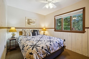 4 bedrooms, free WiFi, bed sheets
