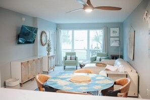 Flat-screen TV, DVD player, books, video library - Sunset Condo #156 on Anna Maria Island (Bradenton Beach)