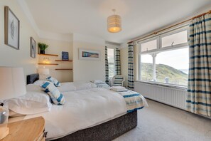 3 chambres, fer et planche à repasser, Wi-Fi gratuit, draps fournis